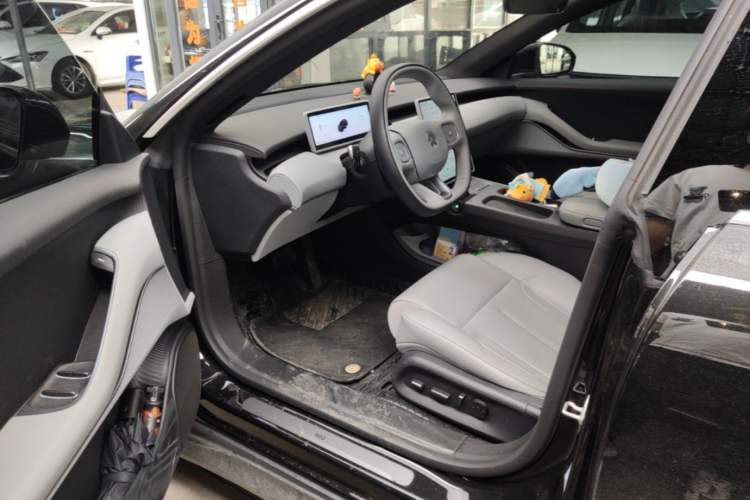 Used Nio ET5T 2024 75kWh Touring Driver Seat