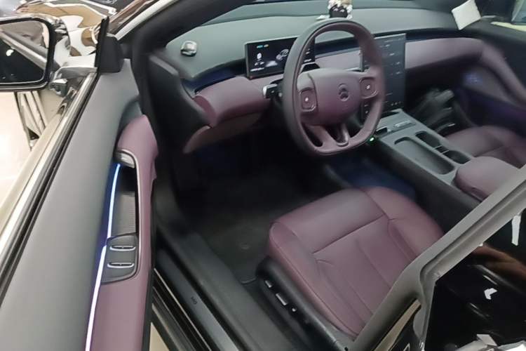 Used Nio ET5T 2024 75kWh Touring Driver Seat