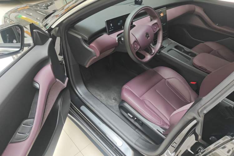 Used Nio ET5T 2024 75kWh Touring Driver Seat