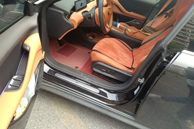 Used Nio ET5T 2024 75kWh Touring Driver Seat