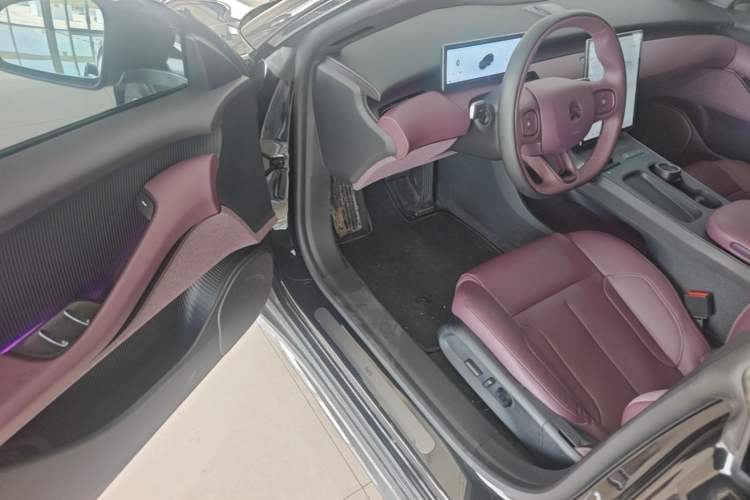 Used Nio ET5T 2024 75kWh Touring Driver Seat