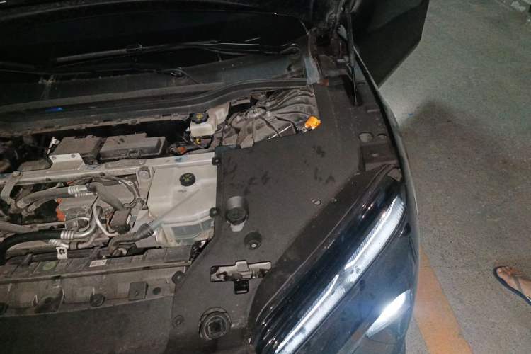 Used Nio ET5T 2024 75kWh Touring Engine Bay Left