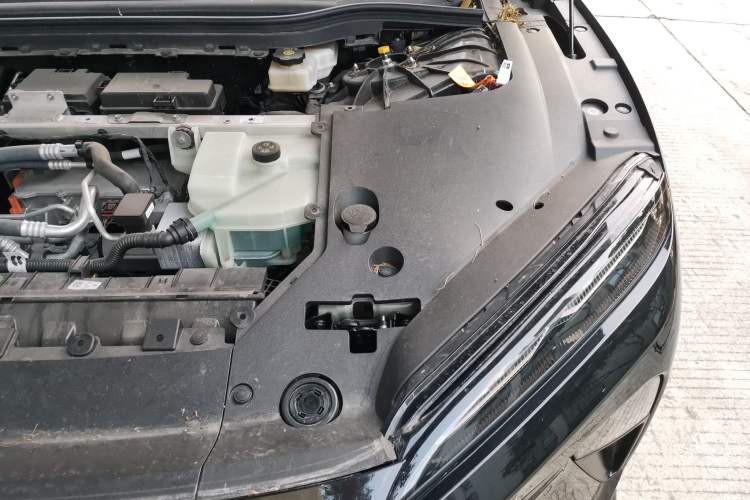 Used Nio ET5T 2024 75kWh Touring Engine Bay Left