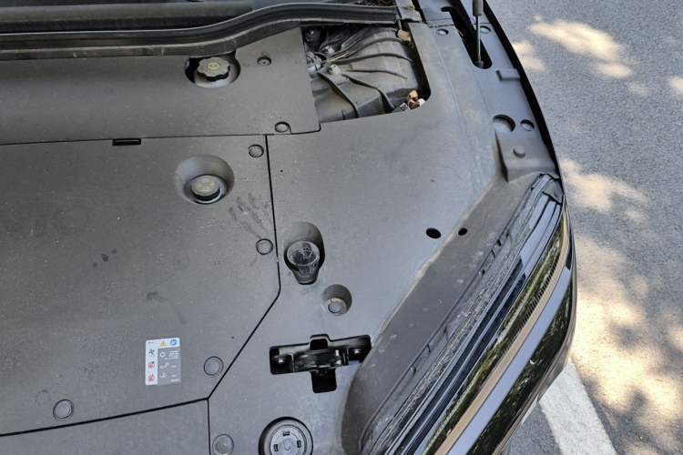 Used Nio ET5T 2024 75kWh Touring Engine Bay Left