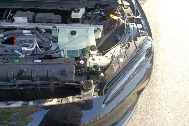 Used Nio ET5T 2024 75kWh Touring Engine Bay Left