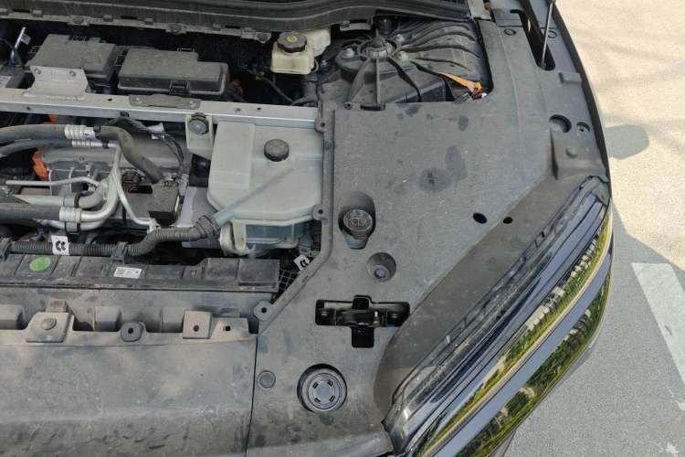 Used Nio ET5T 2024 75kWh Touring Engine Bay Left
