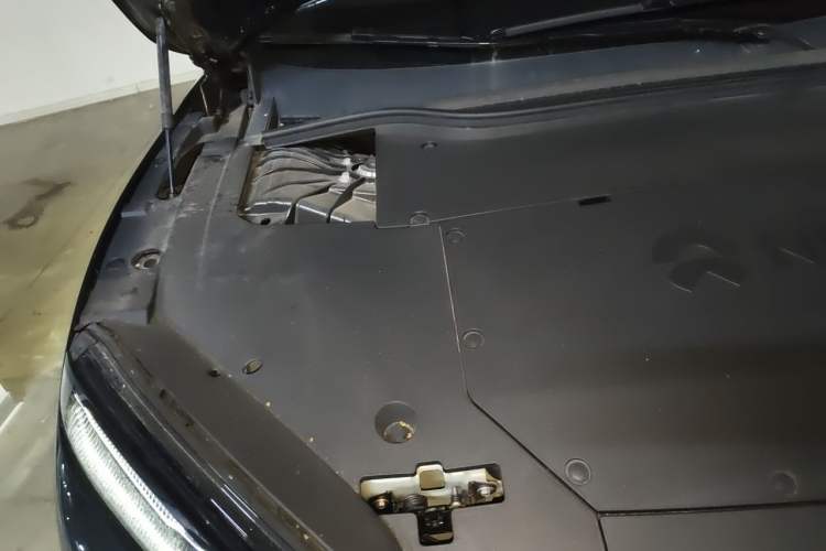 Used Nio ET5T 2024 75kWh Touring Engine Bay Right