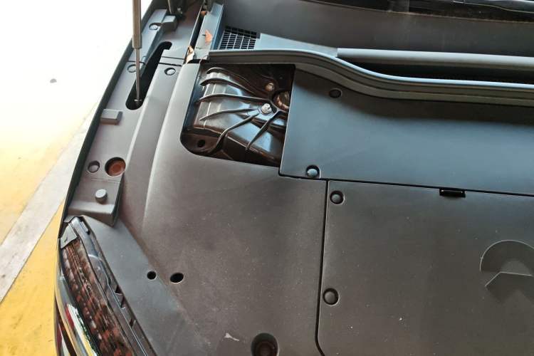 Used Nio ET5T 2024 75kWh Touring Engine Bay Right