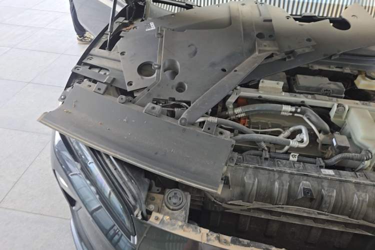 Used Nio ET5T 2024 75kWh Touring Engine Bay Right