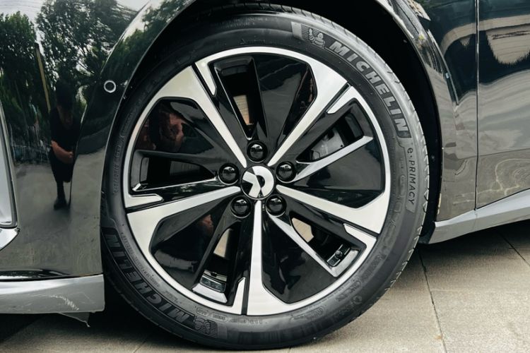Used Nio ET5T 2024 75kWh Touring Exterior 2