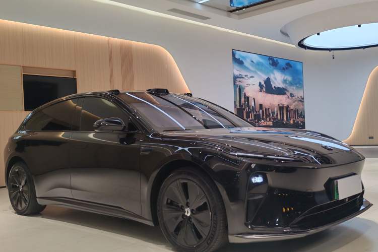 Used Nio ET5T 2024 75kWh Touring Exterior 2