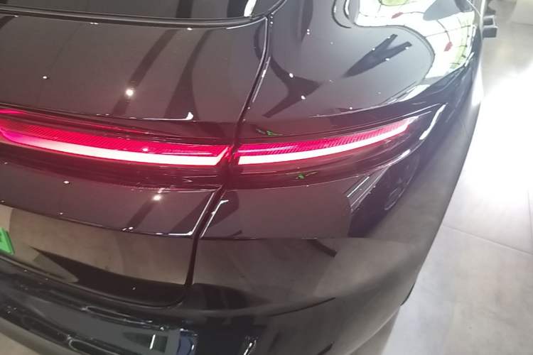 Used Nio ET5T 2024 75kWh Touring Exterior 3