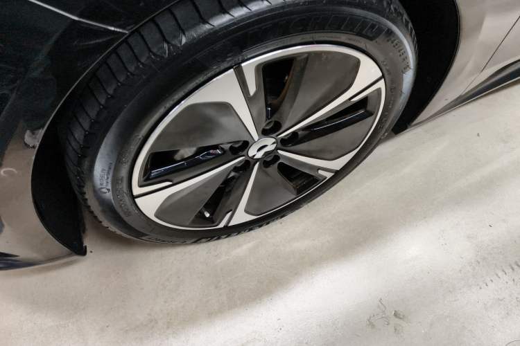 Used Nio ET5T 2024 75kWh Touring Exterior 4