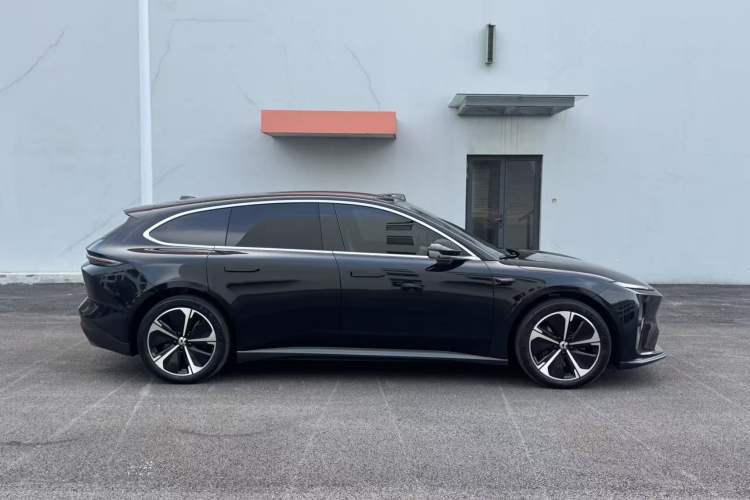 Used Nio ET5T 2024 75kWh Touring Exterior 4
