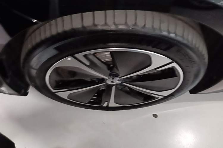 Used Nio ET5T 2024 75kWh Touring Exterior 4