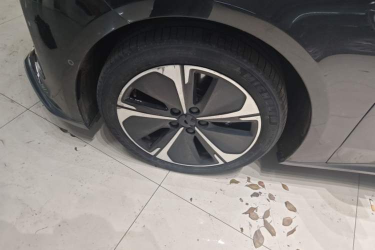 Used Nio ET5T 2024 75kWh Touring Exterior 4