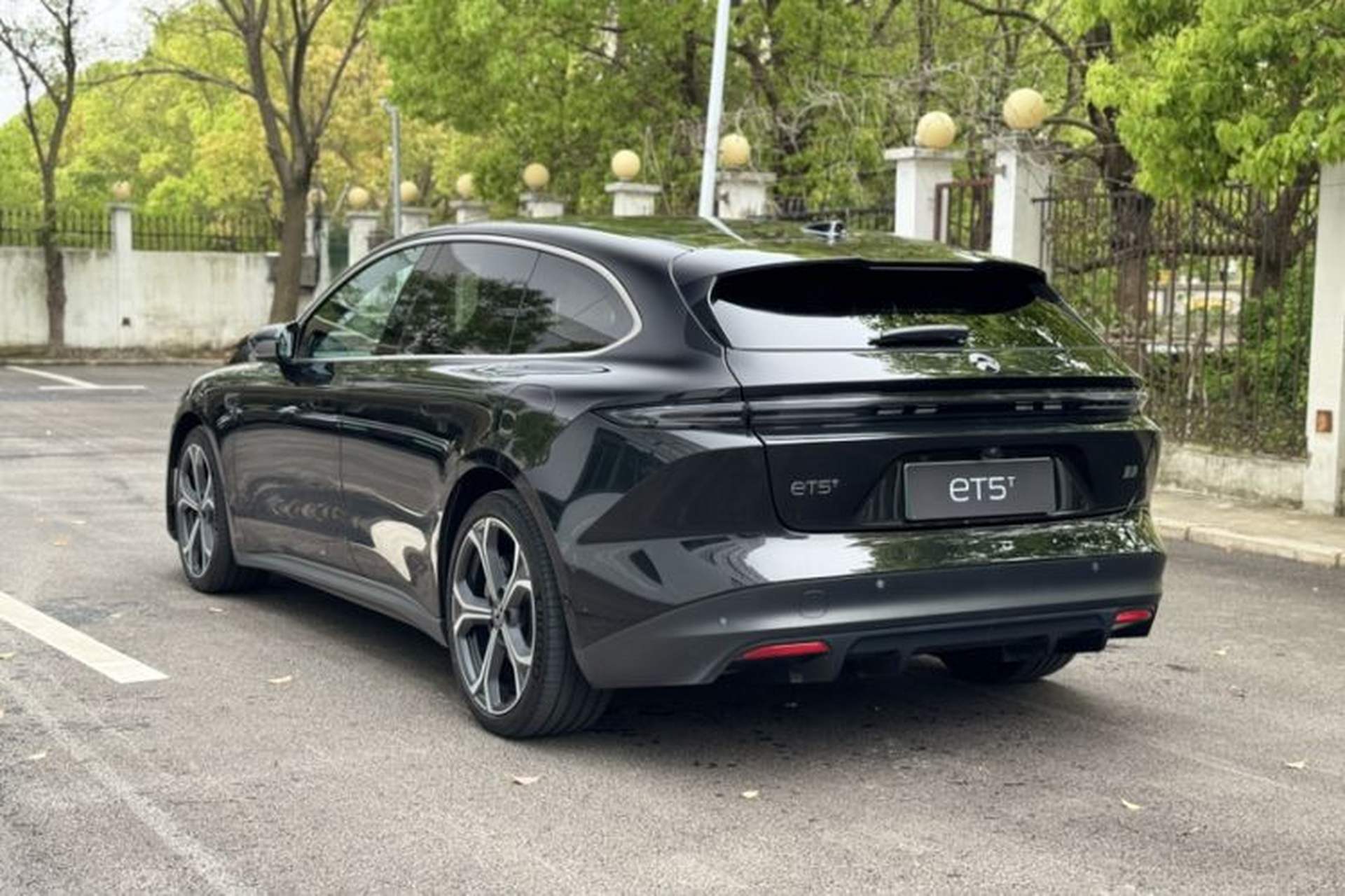 Used Nio ET5T 2024 75kWh Touring Exterior 7