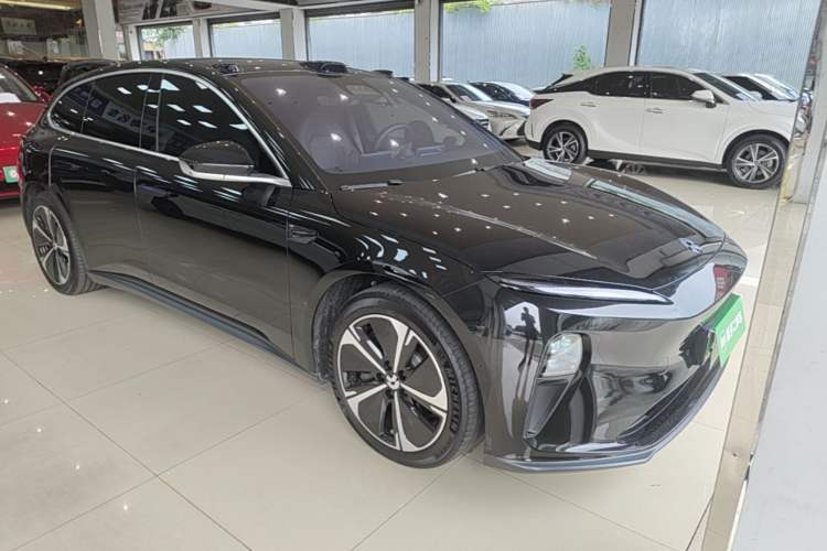 Used Nio ET5T 2024 75kWh Touring Front Right 45 Deg