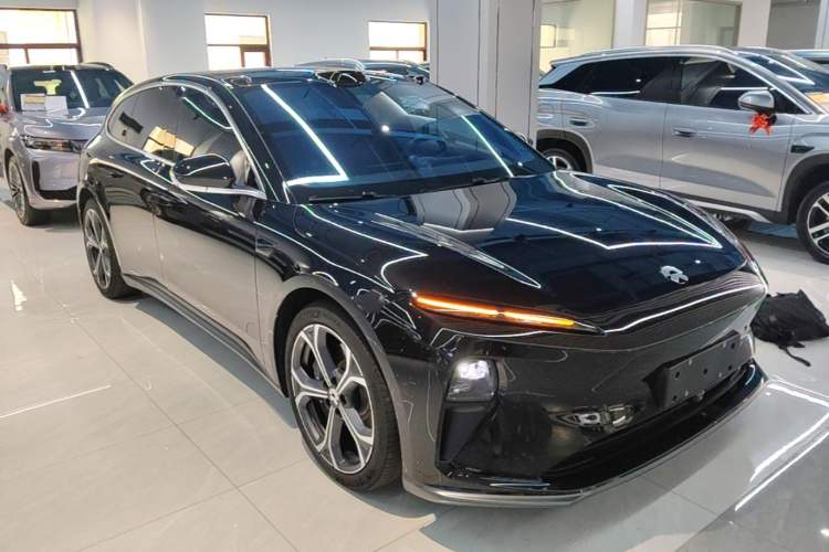 Used Nio ET5T 2024 75kWh Touring Front Right 45 Deg