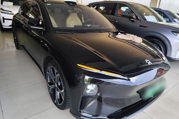 Used Nio ET5T 2024 100kWh Touring Front Right 45 Deg