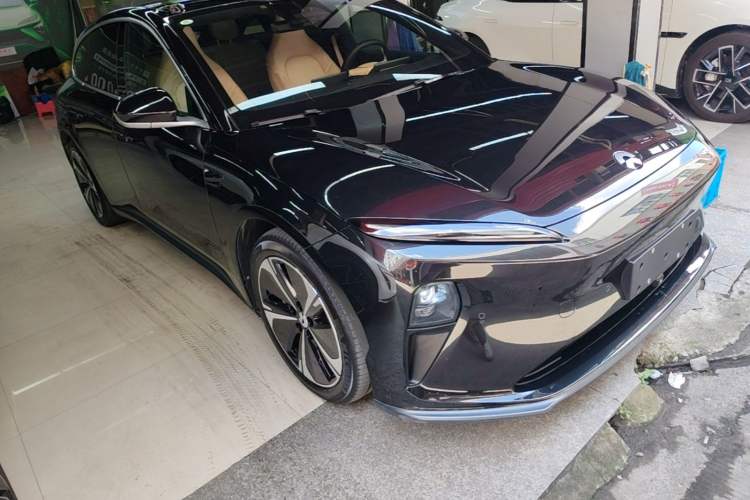Used Nio ET5T 2024 75kWh Touring Front Right 45 Deg