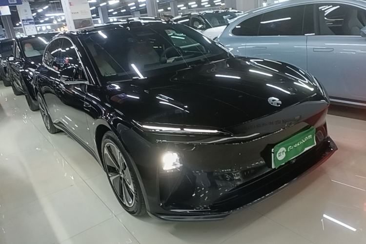 Used Nio ET5T 2024 75kWh Touring Front Right 45 Deg