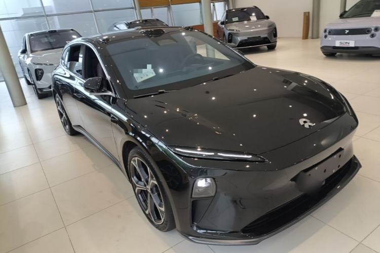 Used Nio ET5T 2024 75kWh Touring Front Right 45 Deg