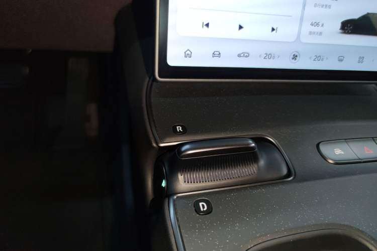 Used Nio ET5T 2024 75kWh Touring Gear Lever