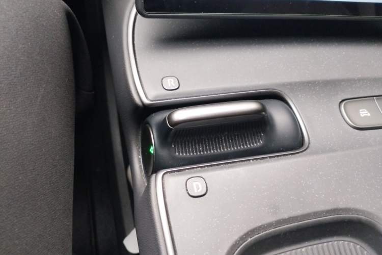 Used Nio ET5T 2024 75kWh Touring Gear Lever