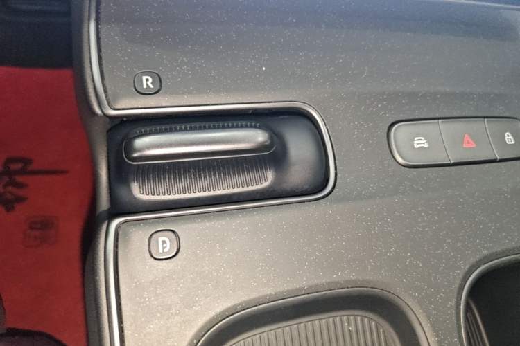 Used Nio ET5T 2024 75kWh Touring Gear Lever
