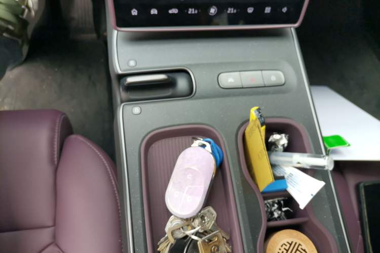 Used Nio ET5T 2024 75kWh Touring Gear Lever