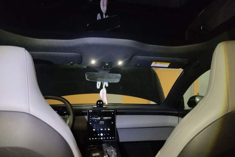 Used Nio ET5T 2024 75kWh Touring Headliner