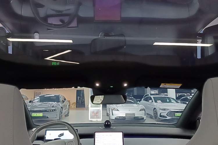 Used Nio ET5T 2024 75kWh Touring Headliner