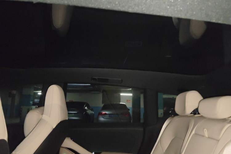 Used Nio ET5T 2024 75kWh Touring Headliner