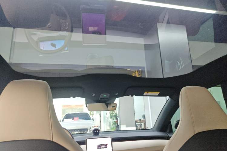 Used Nio ET5T 2024 75kWh Touring Headliner