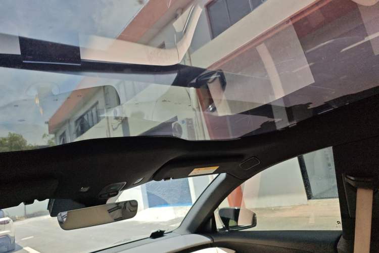 Used Nio ET5T 2024 75kWh Touring Headliner