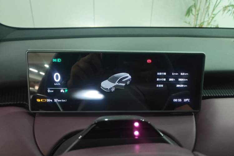 Used Nio ET5T 2024 75kWh Touring Instrument Cluster