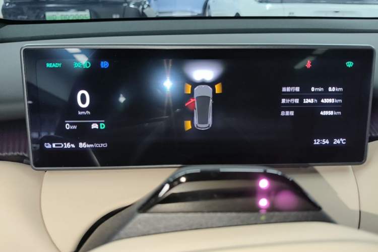 Used Nio ET5T 2024 75kWh Touring Instrument Cluster
