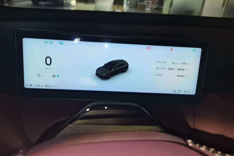 Used Nio ET5T 2024 75kWh Touring Instrument Cluster