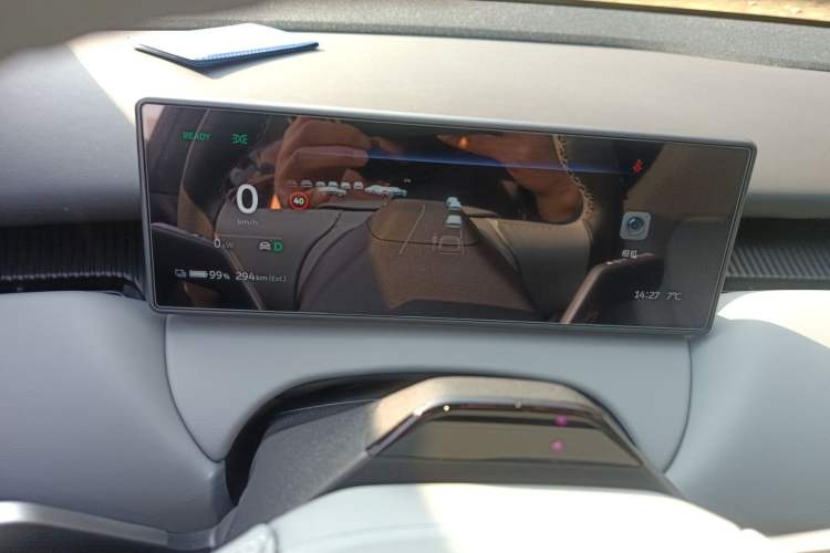 Used Nio ET5T 2024 75kWh Touring Instrument Cluster