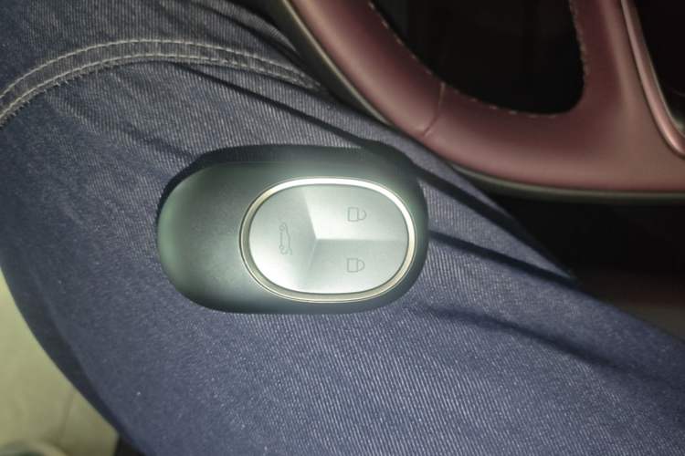 Used Nio ET5T 2024 75kWh Touring Interior 1