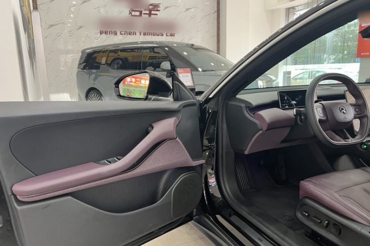 Used Nio ET5T 2024 75kWh Touring Interior 1