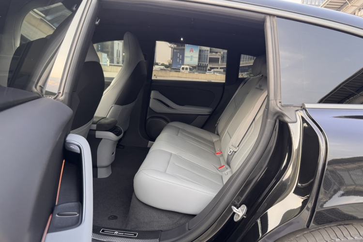 Used Nio ET5T 2024 75kWh Touring Interior 1