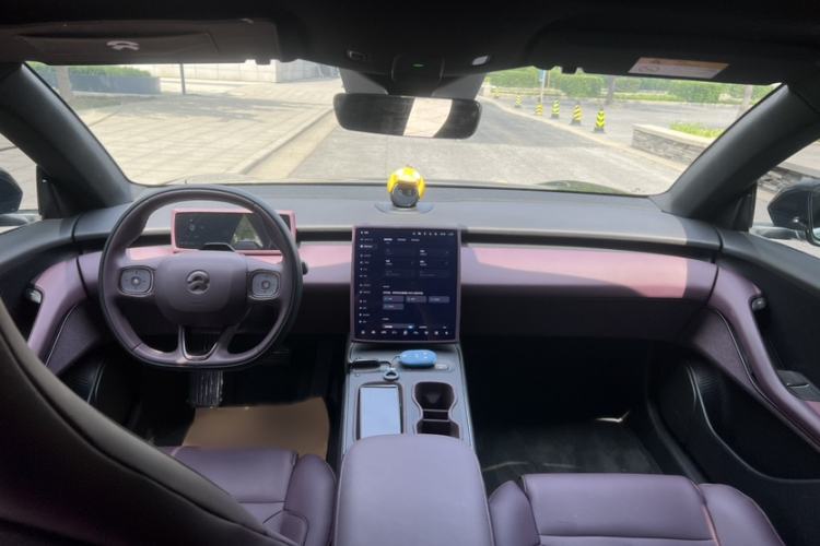 Used Nio ET5T 2024 75kWh Touring Interior 1