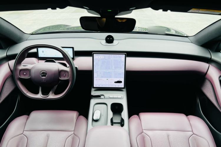 Used Nio ET5T 2024 75kWh Touring Interior 1