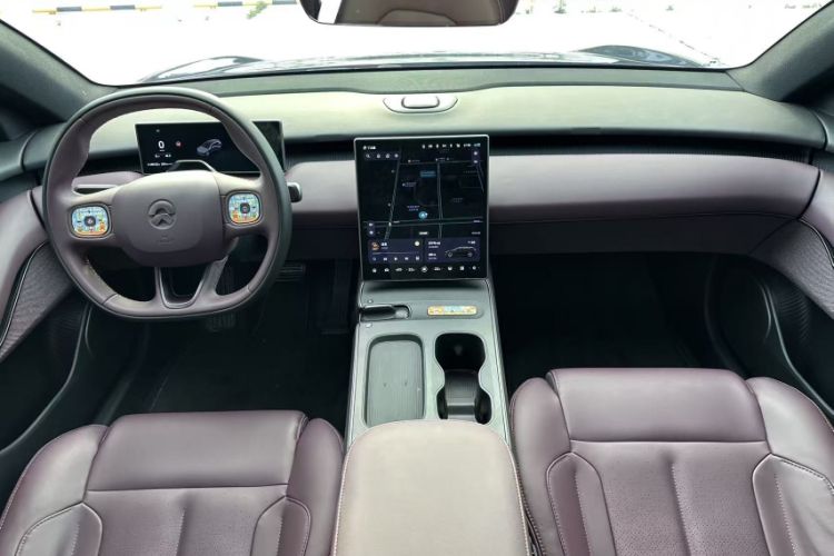 Used Nio ET5T 2024 75kWh Touring Interior 1