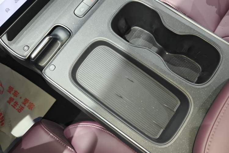 Used Nio ET5T 2024 75kWh Touring Interior 1