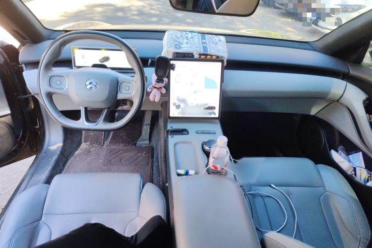 Used Nio ET5T 2024 75kWh Touring Interior 2