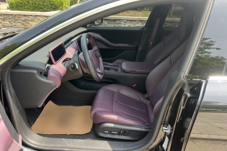Used Nio ET5T 2024 75kWh Touring Interior 2