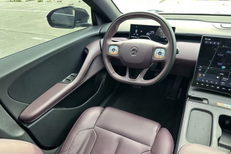Used Nio ET5T 2024 75kWh Touring Interior 3